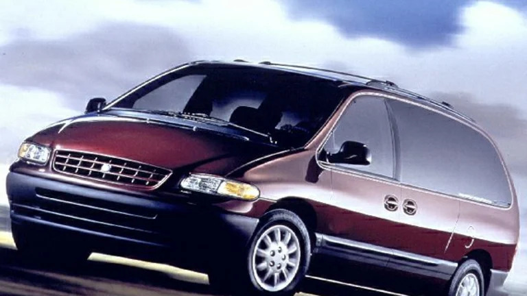 2000 Plymouth Grand Voyager Base Passenger Van
