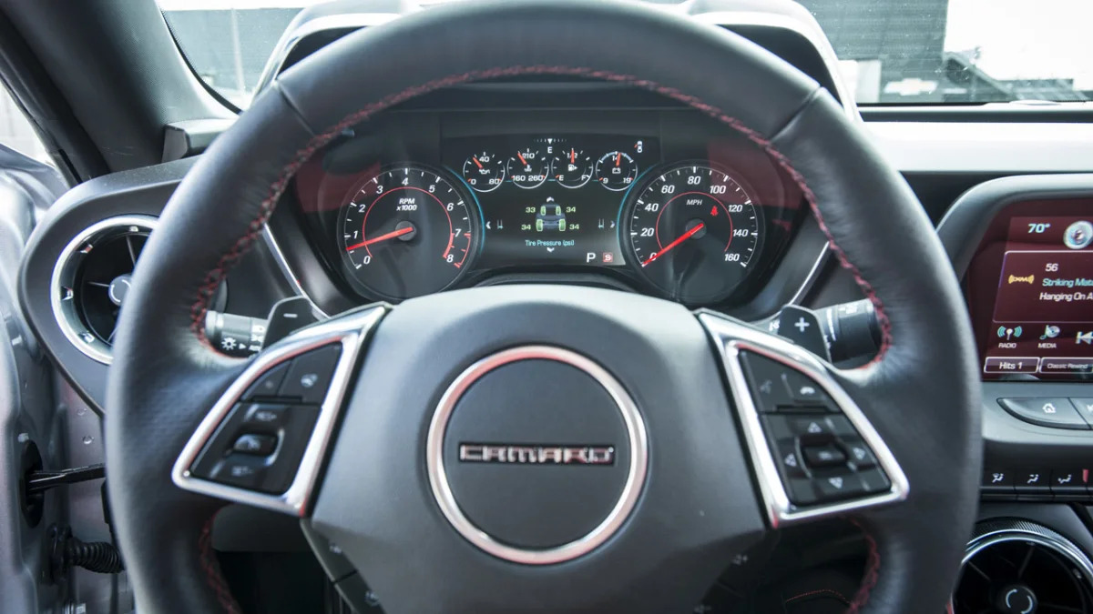 2016 chevy camaro steering wheel