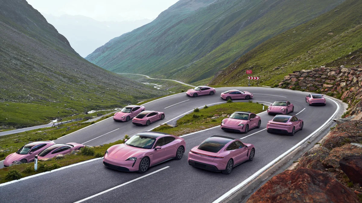 Pink Porsche Taycans
