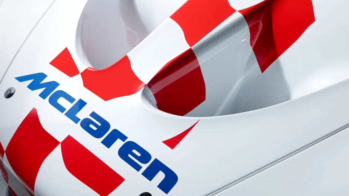McLaren P1 GTR Workshop FINA livery