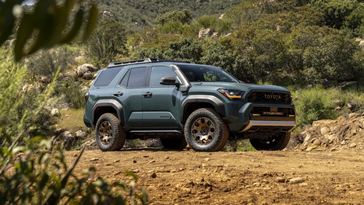 2025 Toyota 4Runner (finally!) revealed, and the new Trailhunter is extremely cool