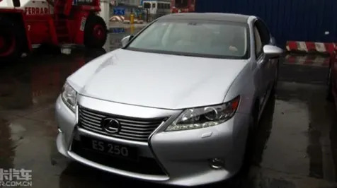 <h6><u>2013 Lexus ES shows up undisguised in China</u></h6>