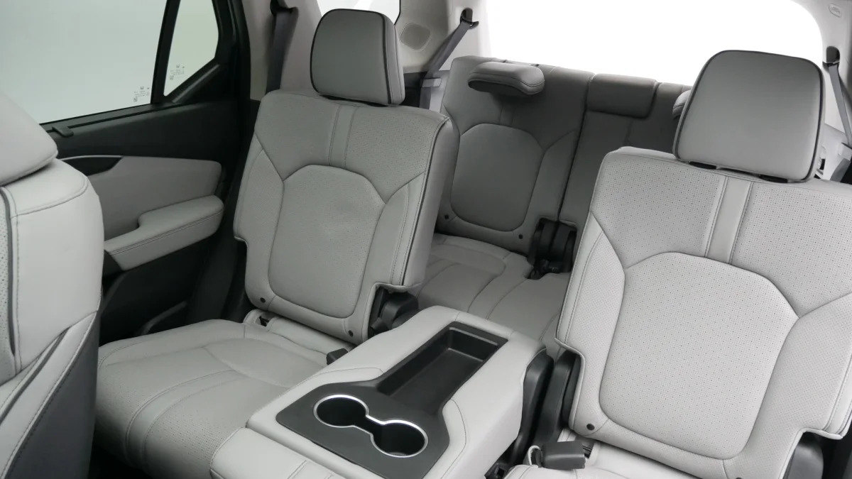 2023 Honda Pilot Elite middle seat folded from front