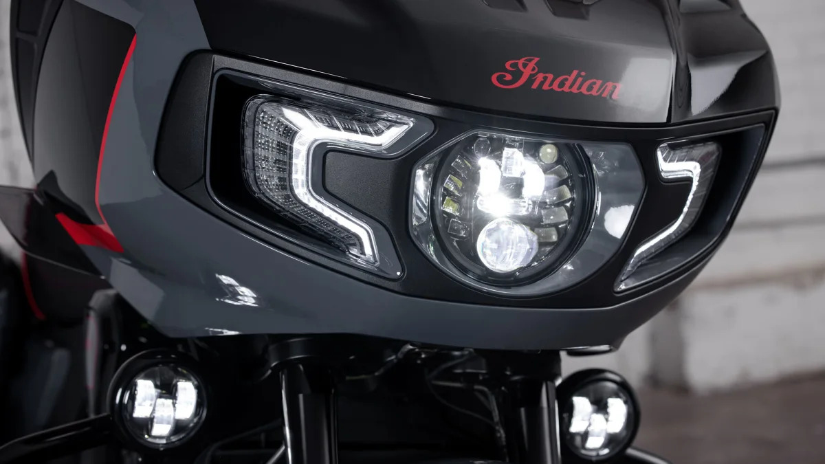 2022 Indian Motorcycles Challenger Elite