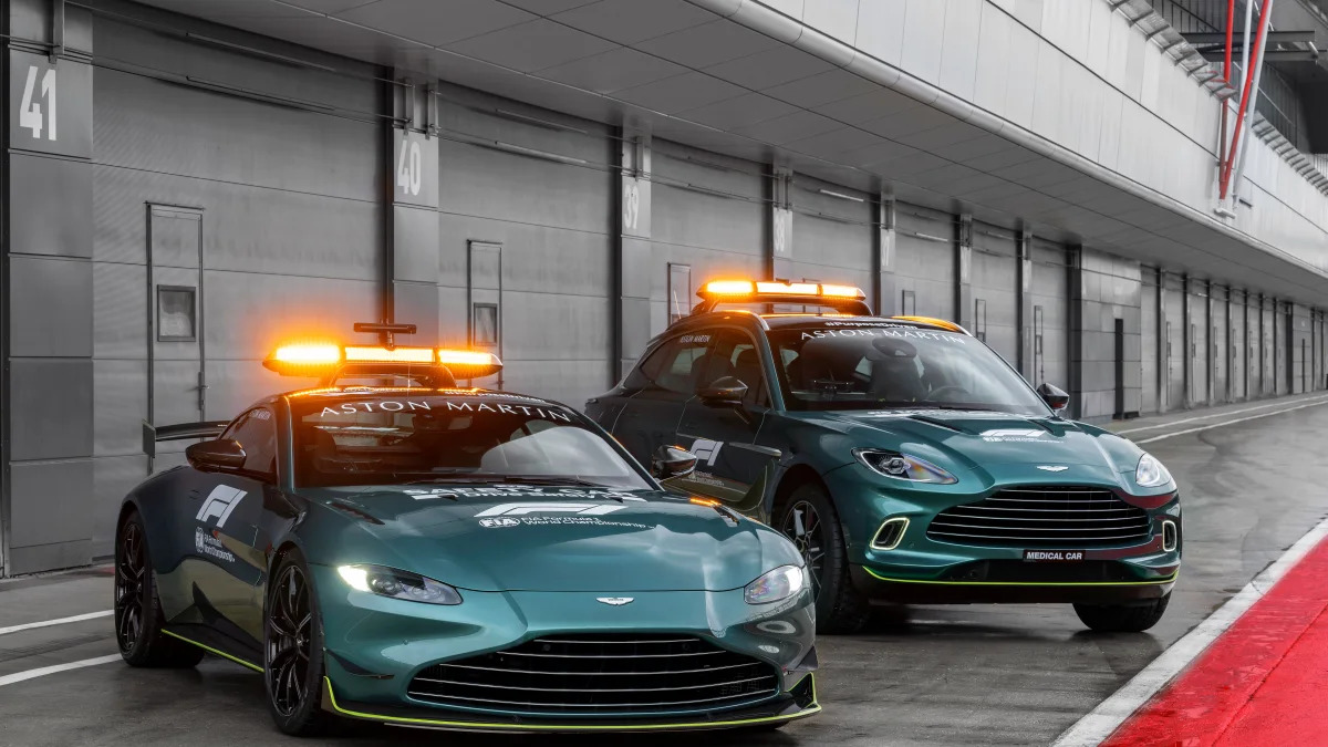 Aston Martin VantageDBXOfficial Safety and Medical cars of Formula One03