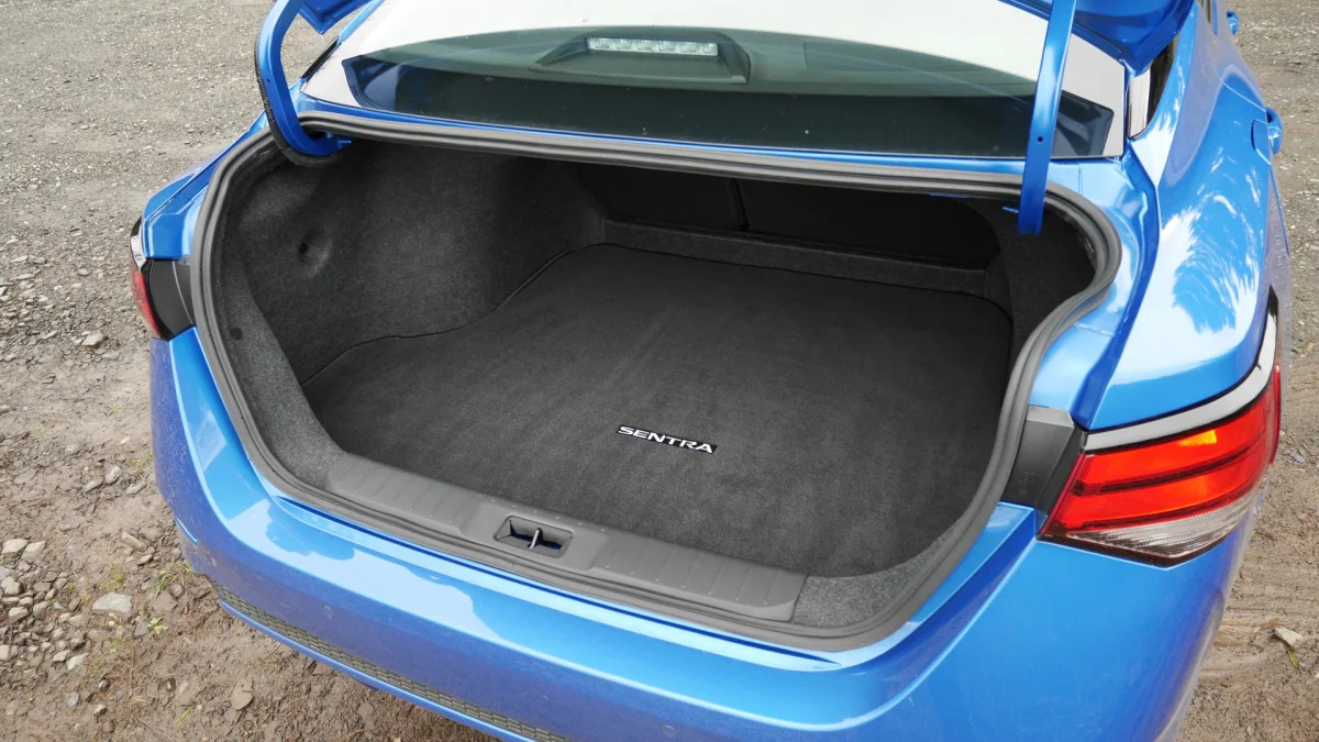 2020 Nissan Sentra trunk