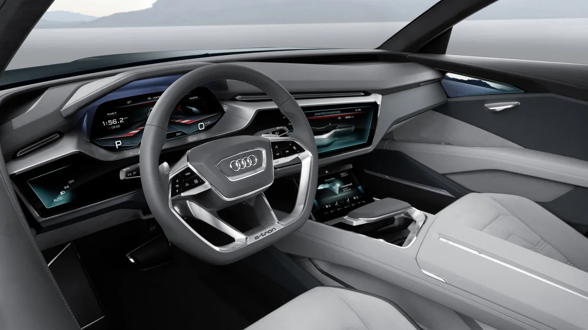 Audi e-tron quattro concept interior