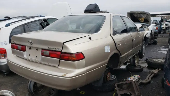 junk camry with scoupes