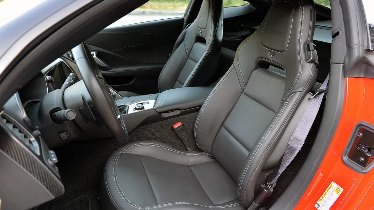 2015 Chevrolet Corvette Z06 seats