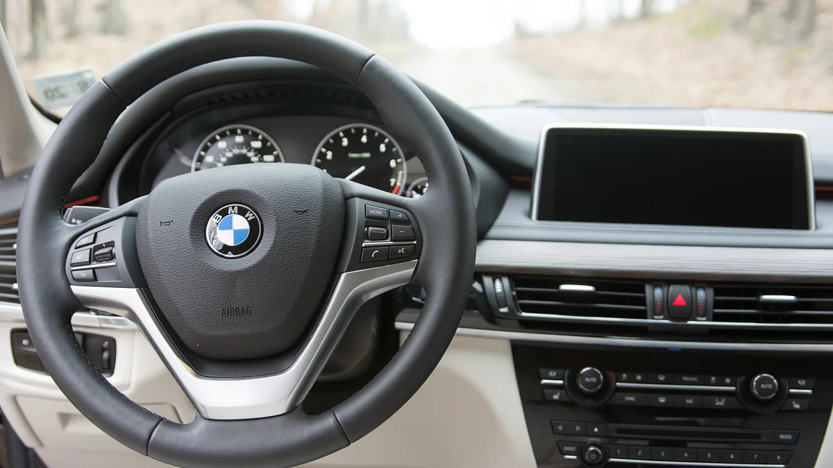 2016 BMW X5 xDrive40e interior