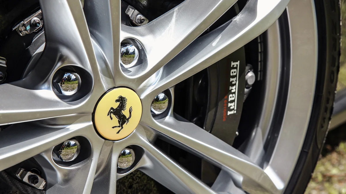 2017 Ferrari GTC4Lusso wheel