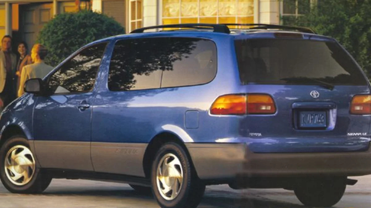 1999 Toyota Sienna 