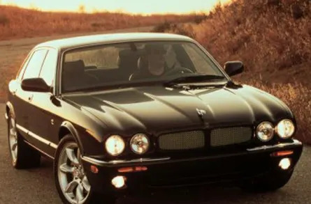 2001 Jaguar XJR Base 4dr Sedan