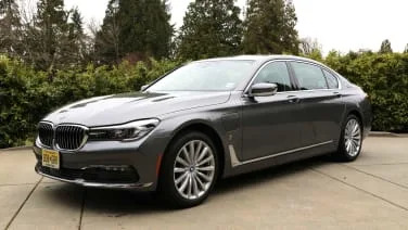2018 BMW 740e xDrive iPerformance Drivers' Notes Review | Silent running