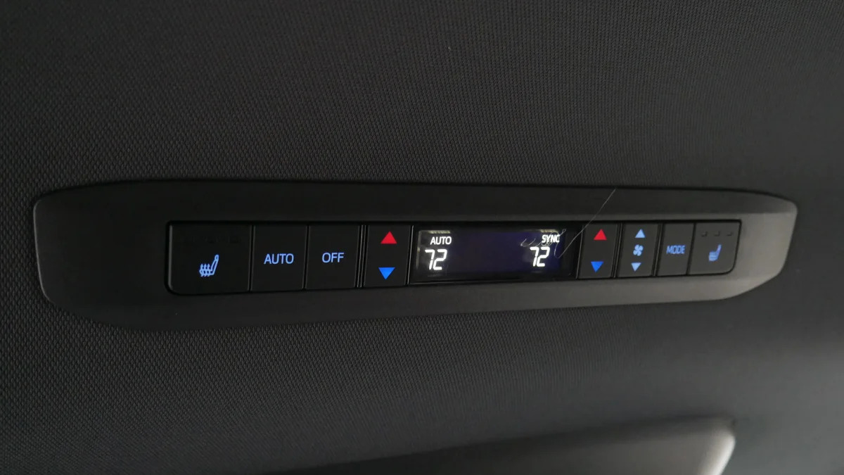 2021 Toyota Sienna interior rear climate controls