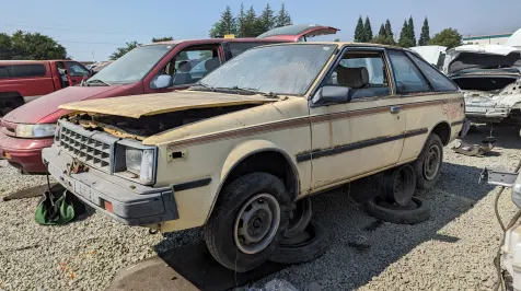 <h6><u>Junked 1984 Nissan Sentra Hatchback Coupe XE</u></h6>