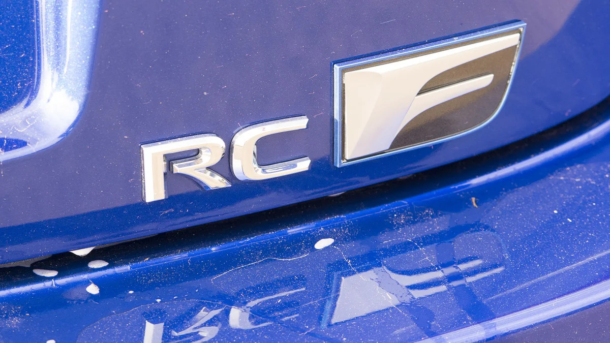 2015 Lexus RC F badge