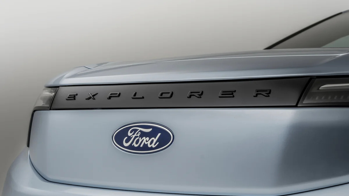 2023 Ford Explorer, European-market model