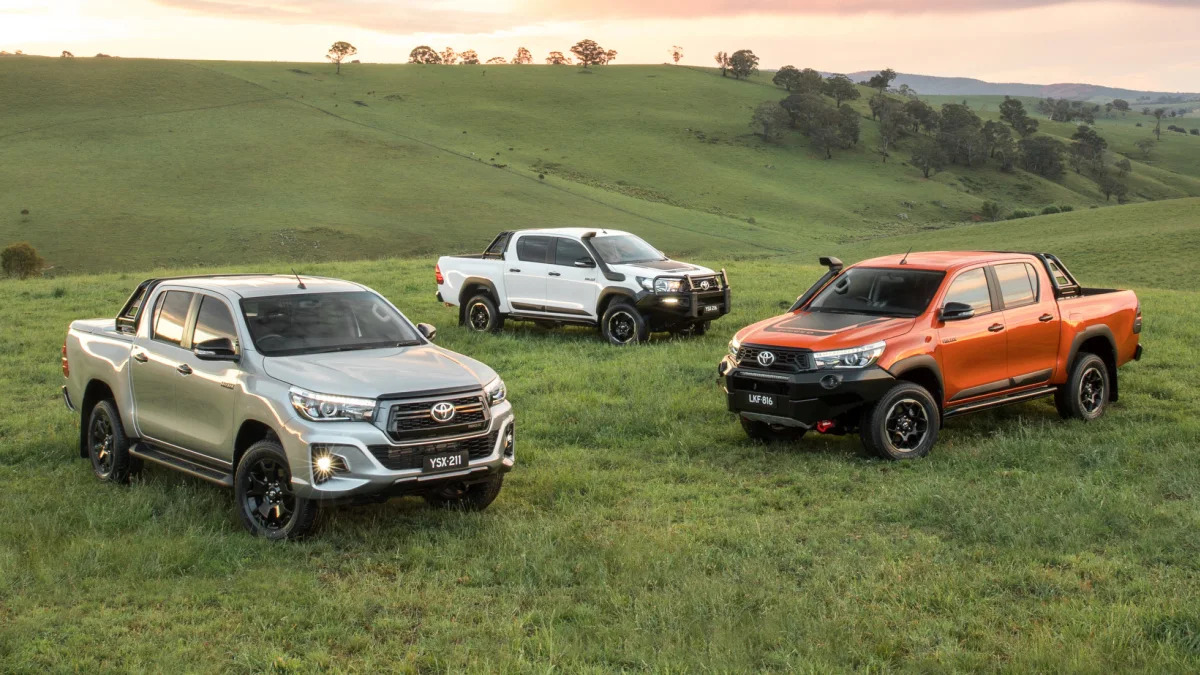 Toyota Hilux Rugged X, Rugged and Rogue