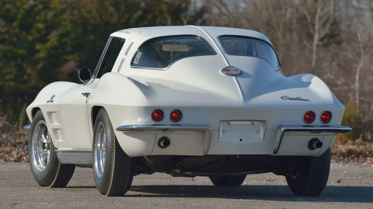 1963 Chevrolet Corvette Sting Ray Mickey Thompson 32