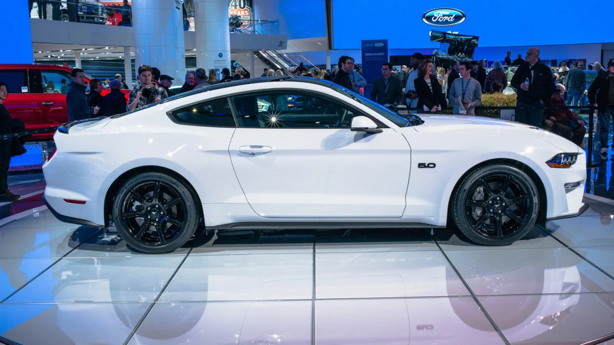 2018 Ford Mustang profile