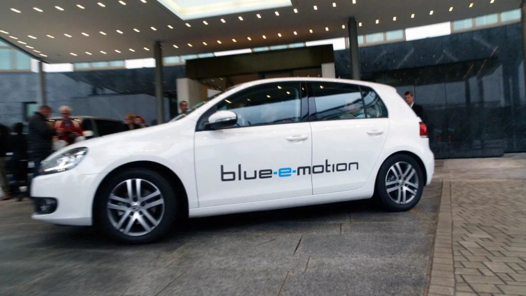 Volkswagen Golf Blue-e-motion