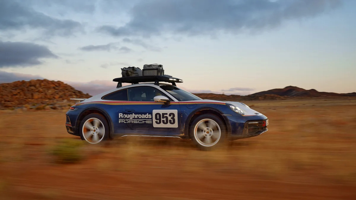 2023 Porsche 911 Dakar action profile