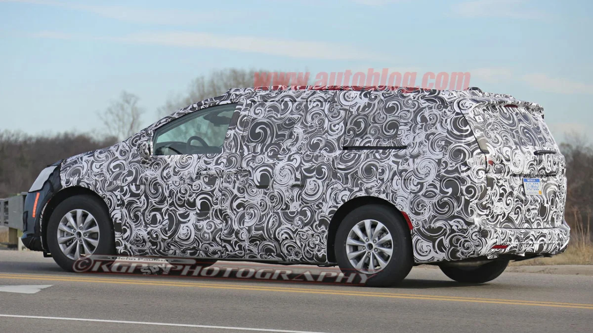 2017 chrysler town and country camouflage driver side