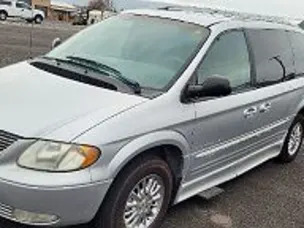 2001 Chrysler Town & Country Limited Edition