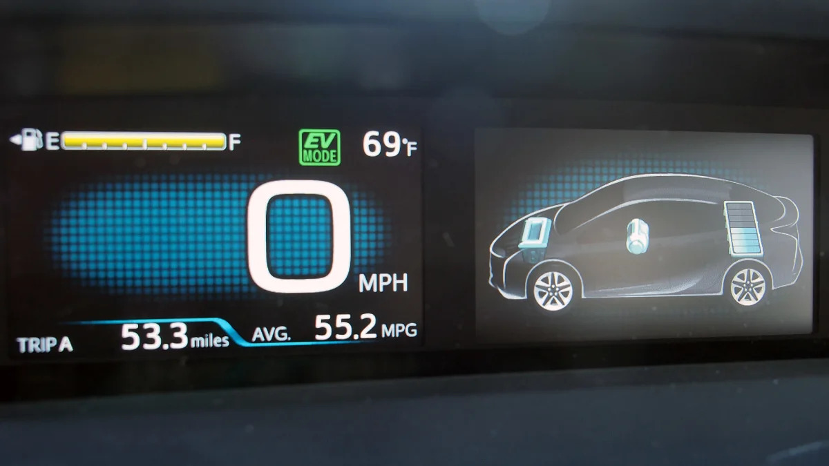 2016 Toyota Prius fuel economy display