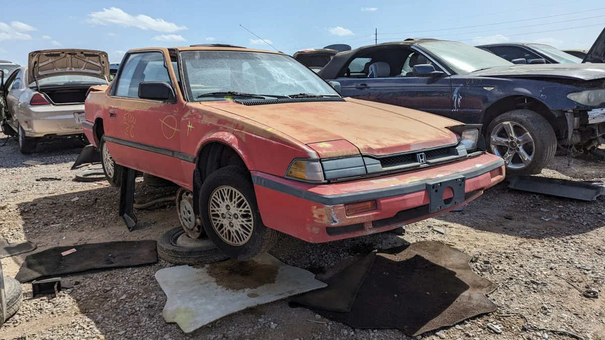 25 - 1987 Honda Prelude in Arizona junkyard - photo by Murilee Martin