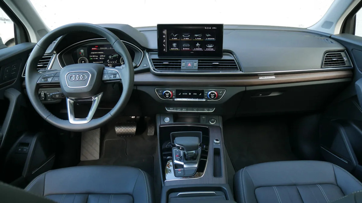 2021 Audi Q5 interior