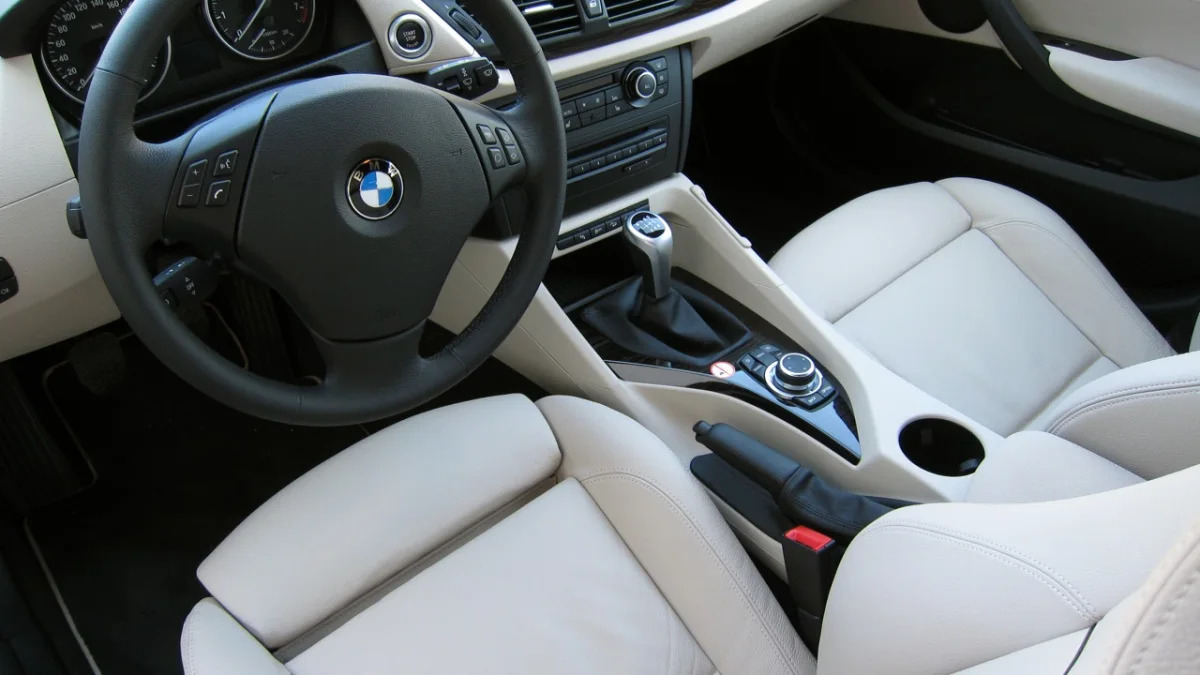2011 BMW X1 xDrive28i interior