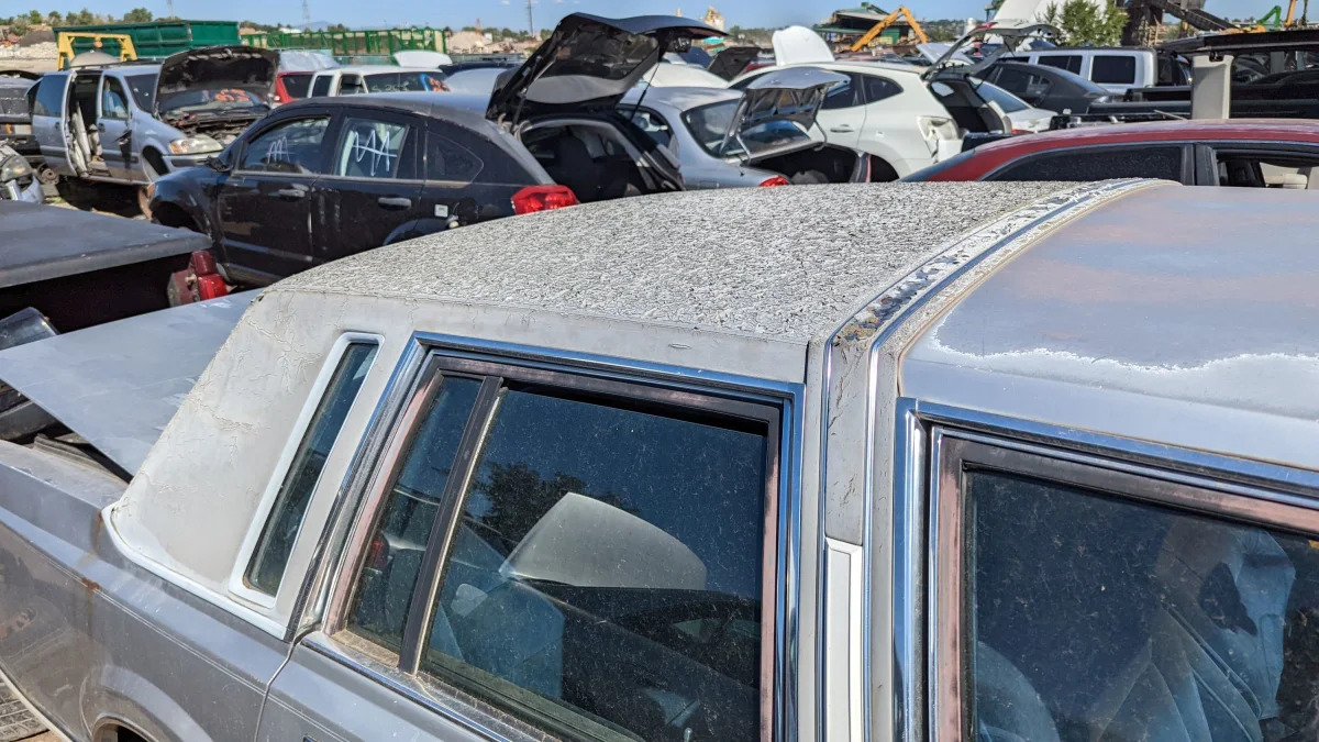 51 - 1986 Lincoln Town Car in Colorado junkyard - Photo by Murilee Martin