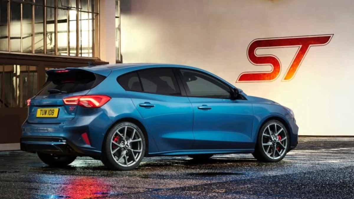 How Ford can make it up to us for not bringing the Focus ST to the U.S.