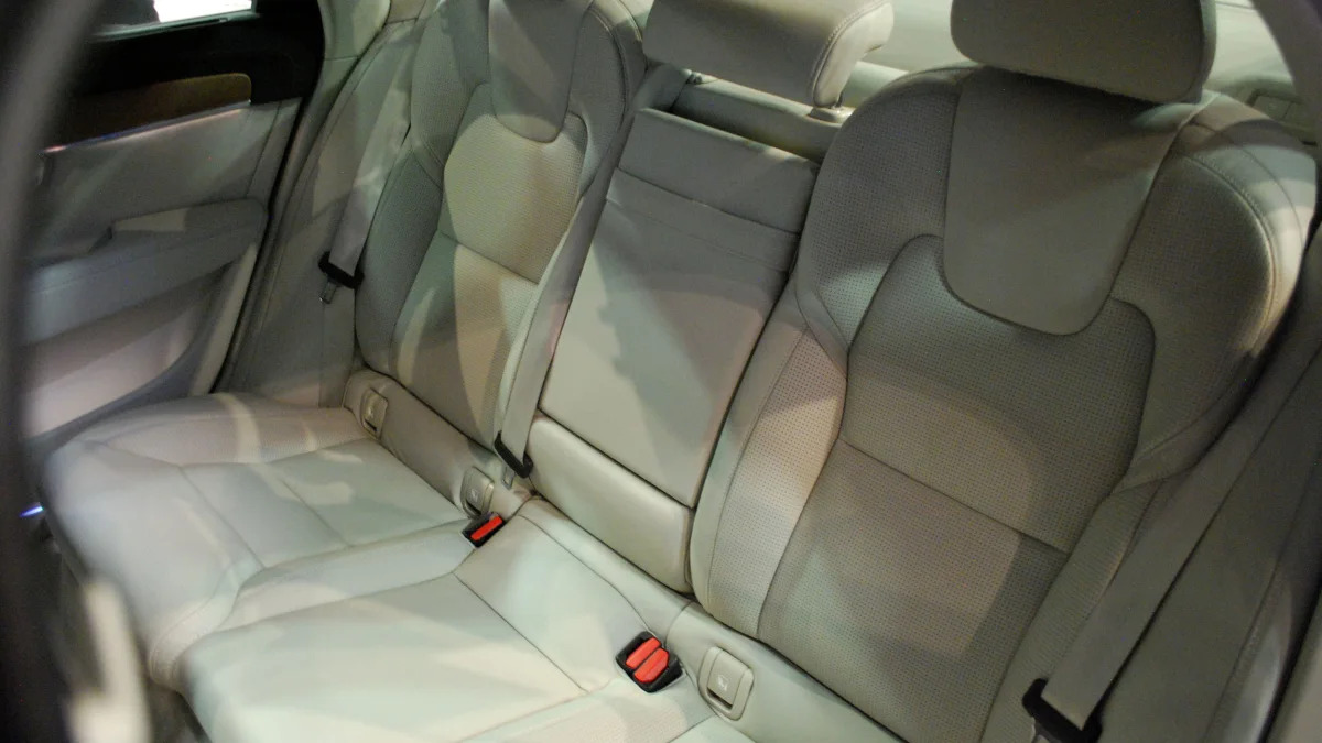 2017 Volvo S90 live reveal rear seats