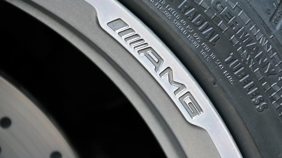 2012 Mercedes-Benz S63 AMG