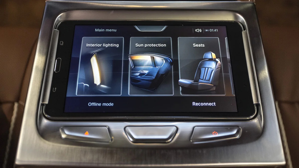 2016 BMW 7 Series rear seat infotainment system