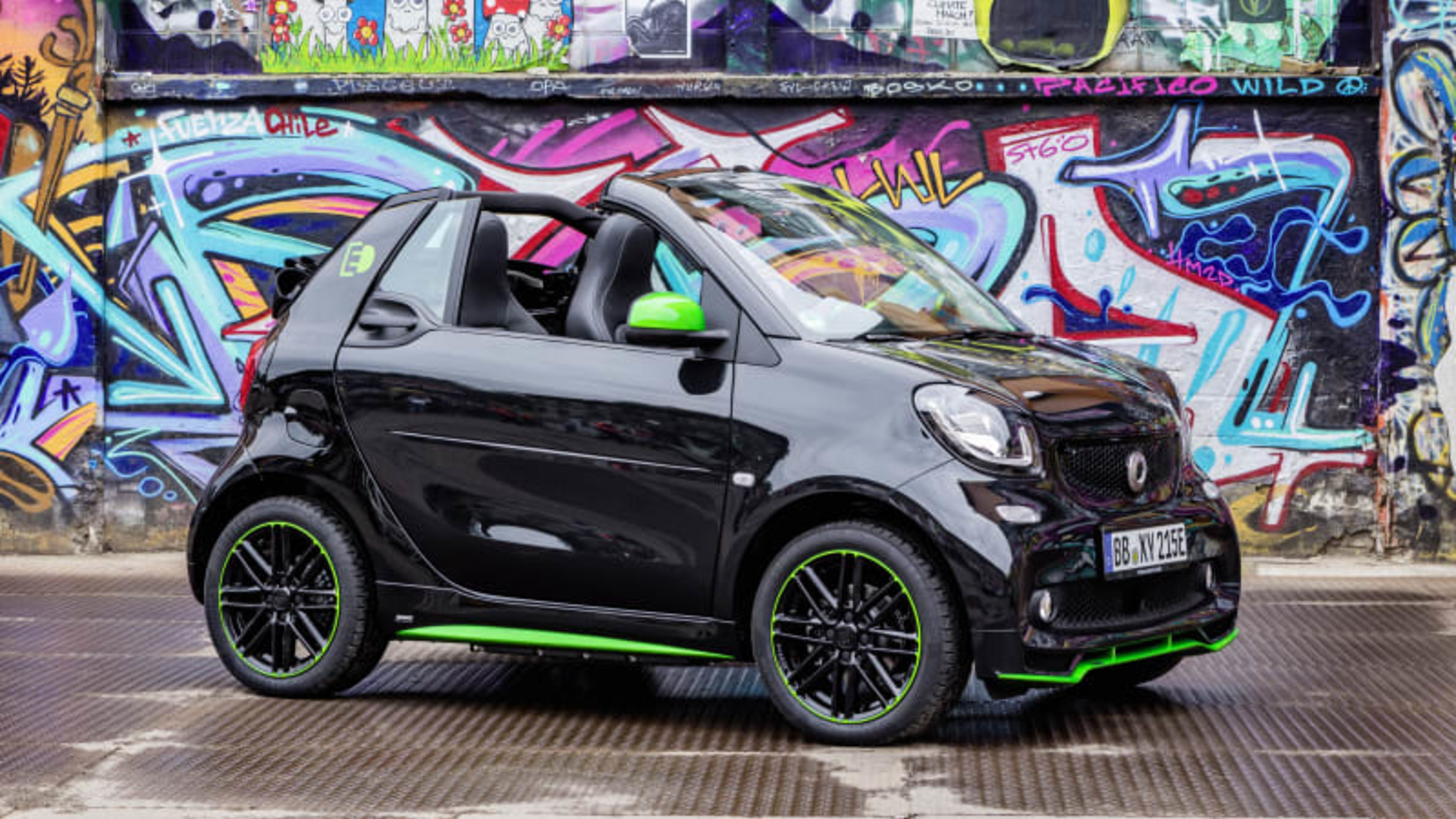 2018 Smart ForTwo Electric Drive cabriolet (European spec)