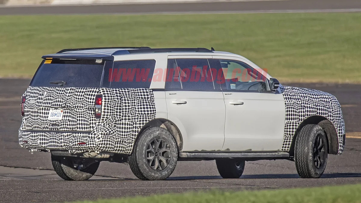 Ford Expedition spied