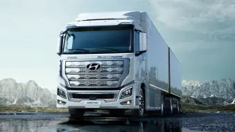 Hyundai Xcient Fuel Cell semi ships to Europe