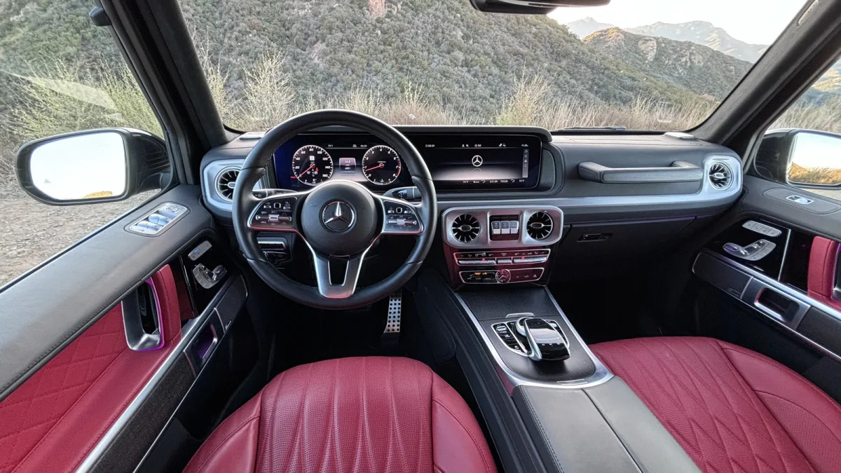 Mercedes G 550 Professional Edition interior POV