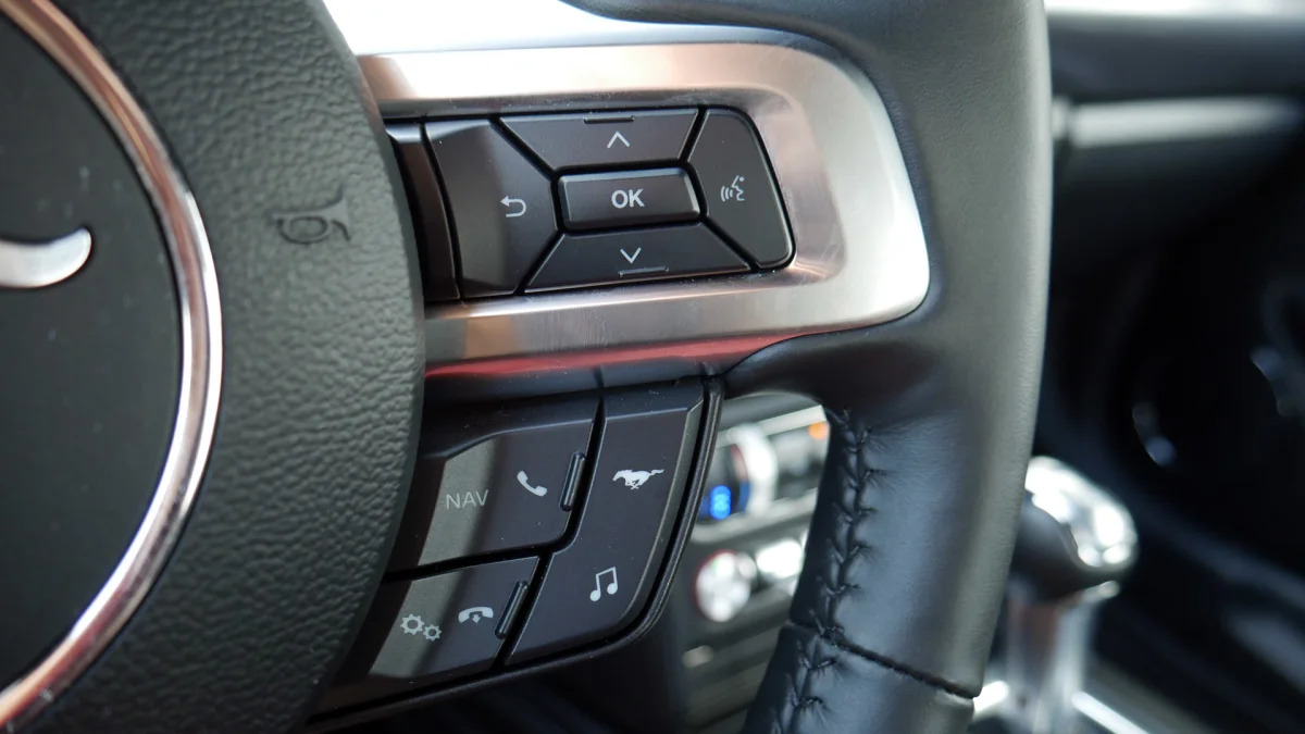 2021 Ford Mustang Mach 1 wheel controls