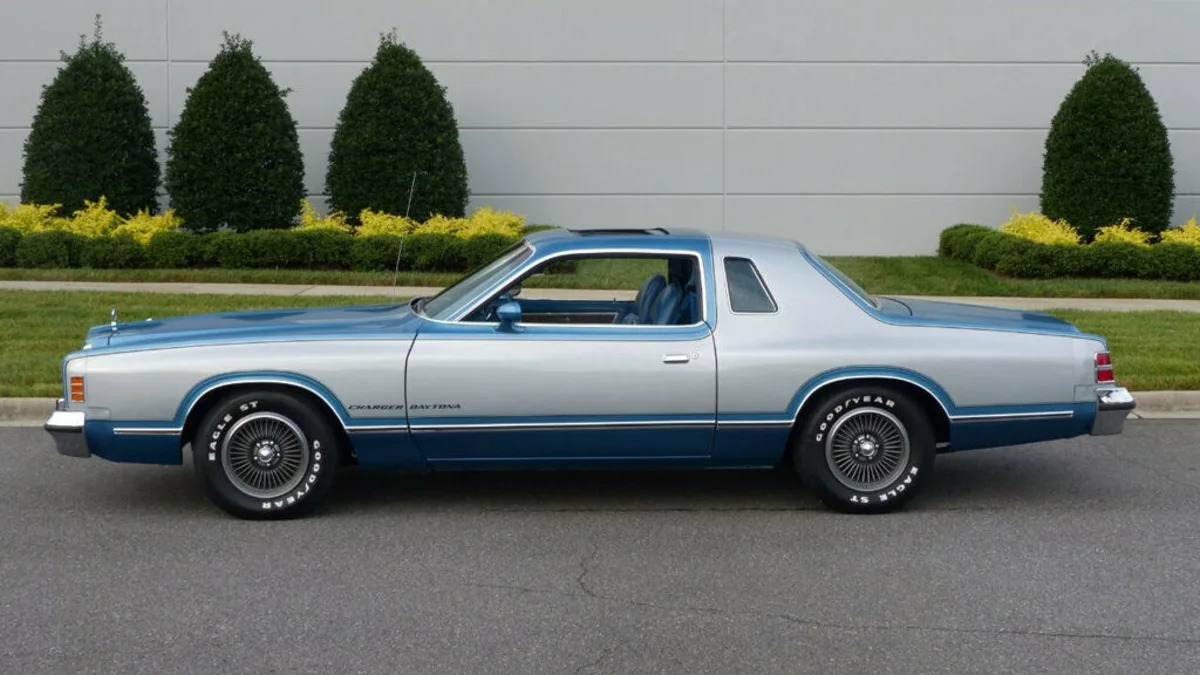 1975 Dodge Charger Daytona profile