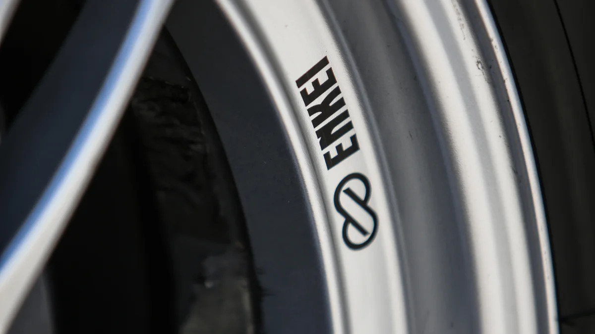 Toyota Sienna R-Tuned Concept alloy wheel rim