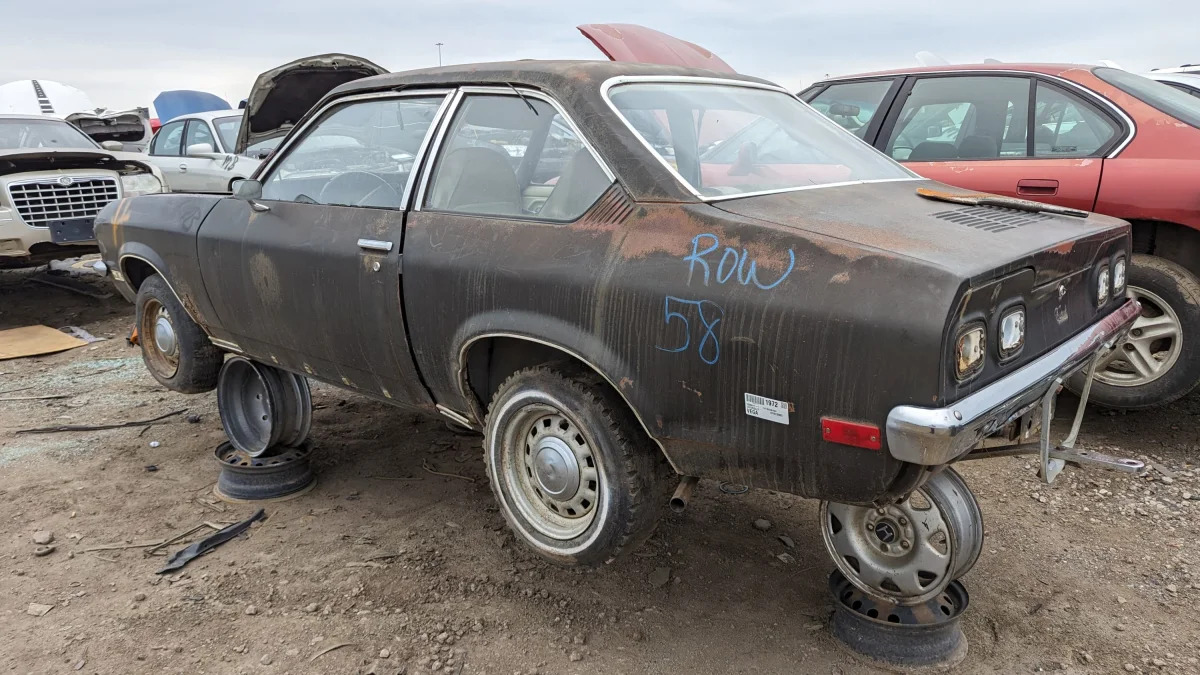 48 - 1972 Chevrolet Vega coupe in Colorado junkyard - photo by Murilee Martin