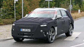 Genesis GV80 spied with production lights