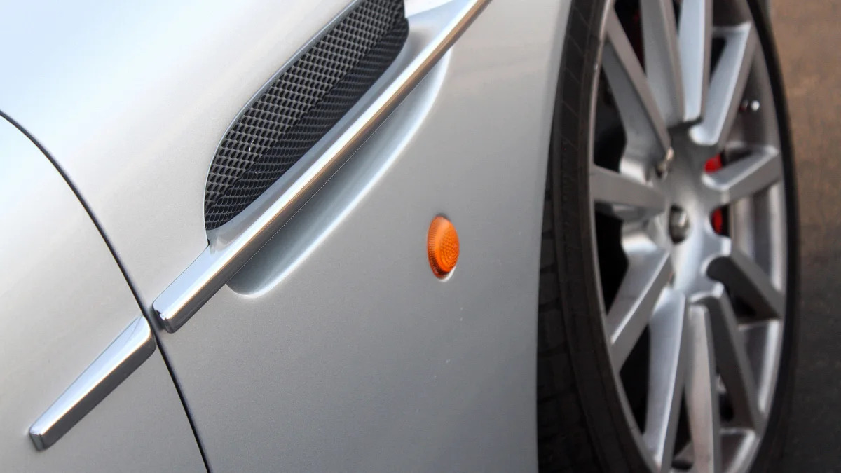 2005 Aston Martin Vanquish S side vent