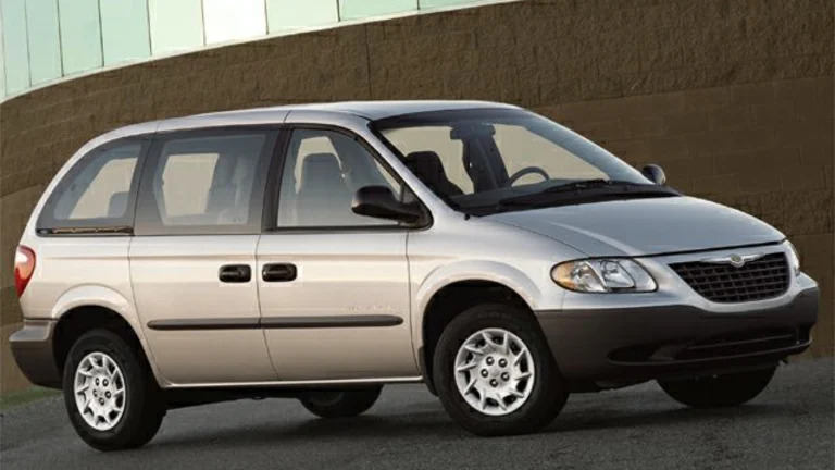 2002 Chrysler Voyager Base Passenger Van