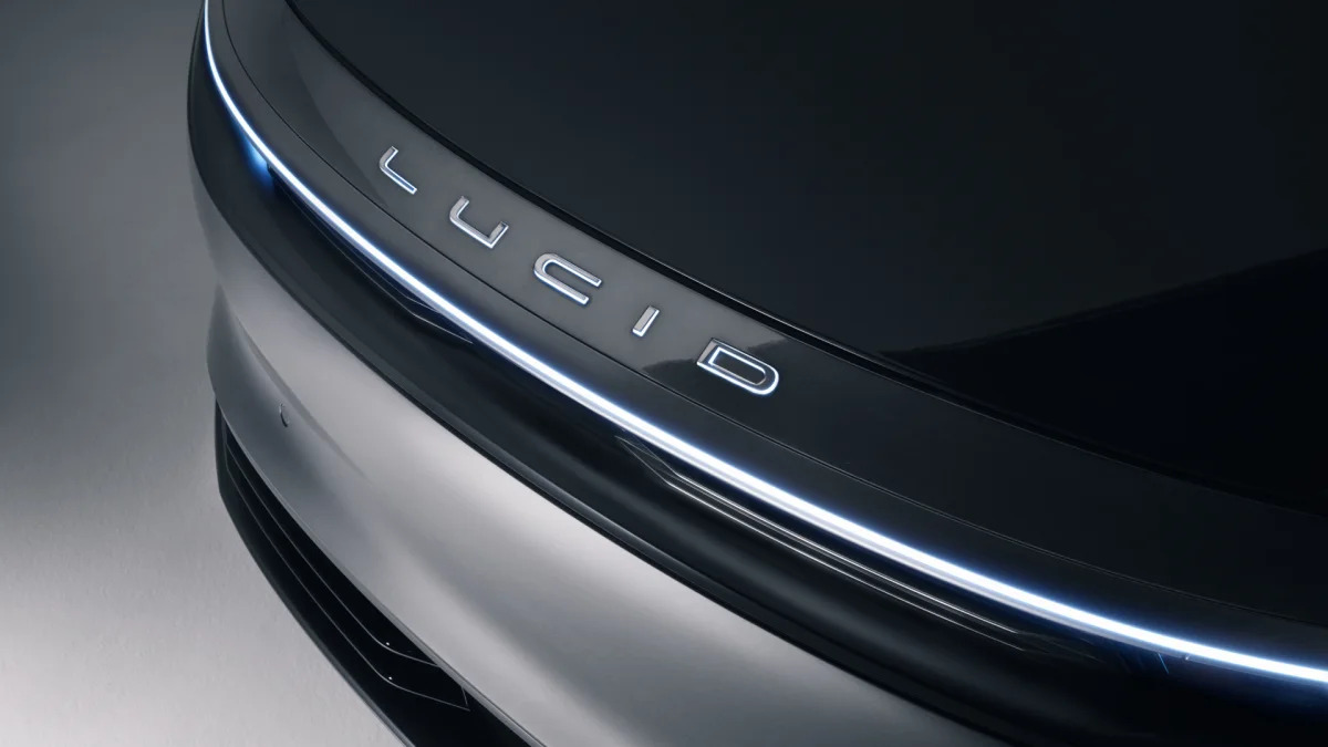 Lucid Air Stealth Look front trim